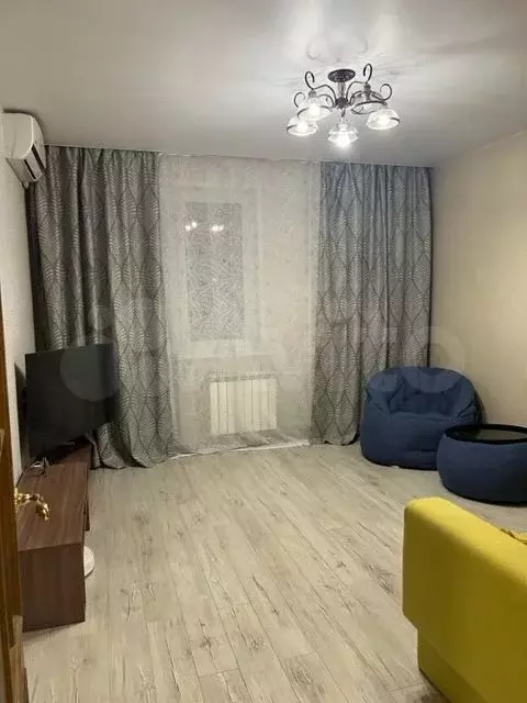 1-к. квартира, 42 м, 3/12 эт. - Фото 0