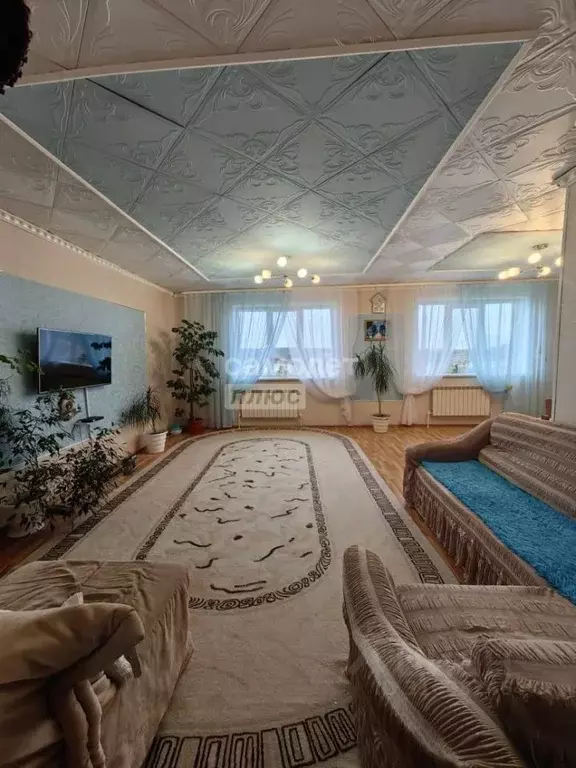 Дом в Свердловская область, Алапаевский район, с. Кировское, д. ... - Фото 1