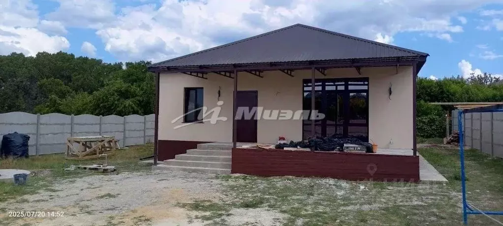 Дом в Крым, Симферополь ул. Аблякима Гафарова, 30 (100 м) - Фото 1