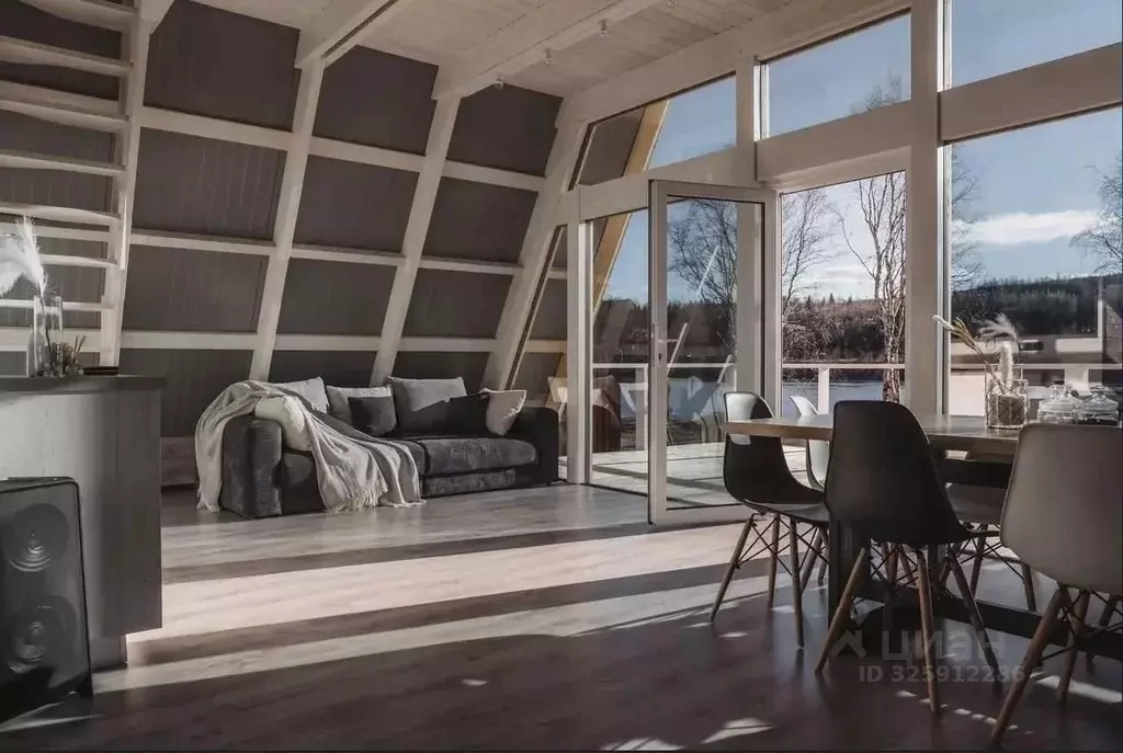 Дом в Мурманская область, Кольский район, Кильдинстрой городское ... - Фото 1