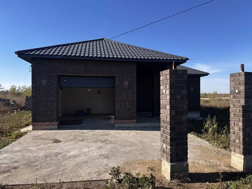 Дом в Оренбургская область, Оренбургский район, с. Подгородняя ... - Фото 1