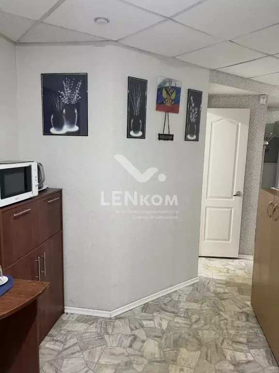 Офис в Удмуртия, Ижевск ул. 9 Января, 209 (99 м) - Фото 1