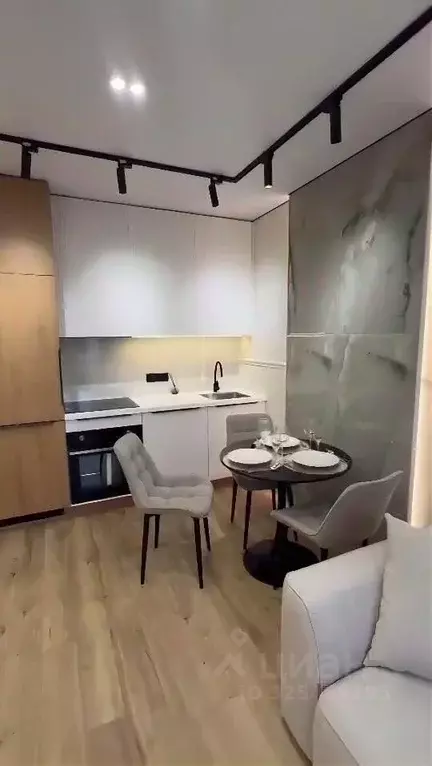 2-к кв. Краснодарский край, Сочи Завокзальный мкр, пер. Трунова, 6с1 ... - Фото 1