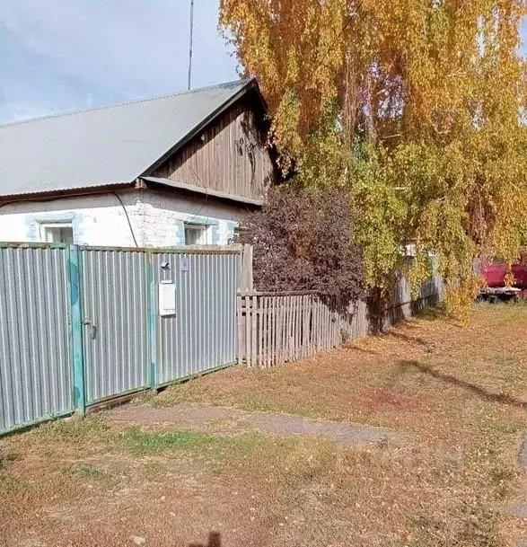 Дом в Оренбургская область, Оренбургский район, Красноуральский ... - Фото 1