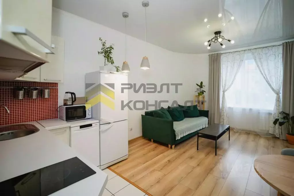 1-к кв. Омская область, Омск просп. Комарова, 15к4 (42.8 м) - Фото 1