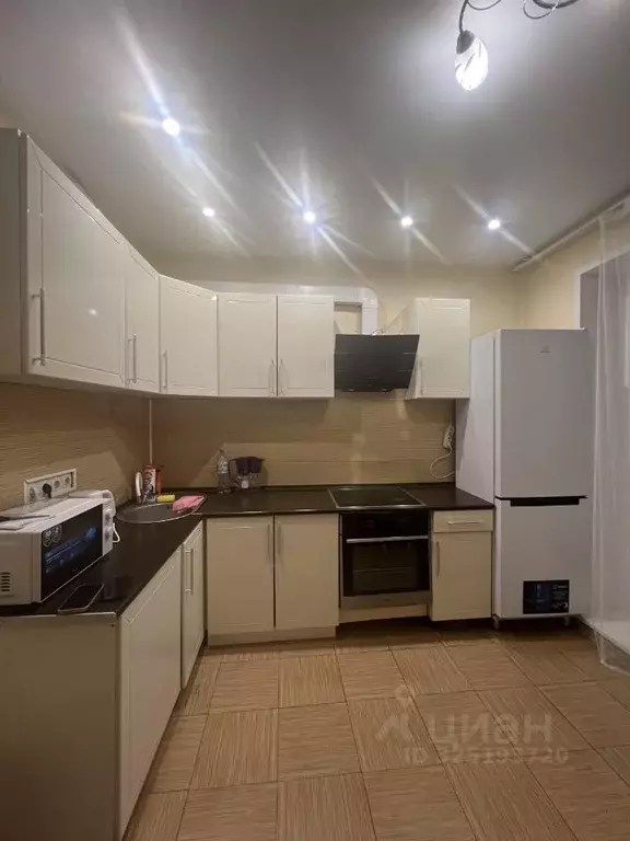 2-к кв. Московская область, Балашиха Павлино мкр, 39А (64.0 м) - Фото 1