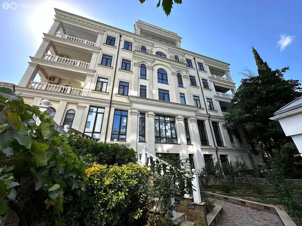 1-комнатная квартира: Алушта, улица Ленина, 10 (49 м) - Фото 2