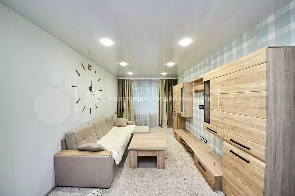 3-к. квартира, 82,5 м, 3/3 эт. - Фото 0
