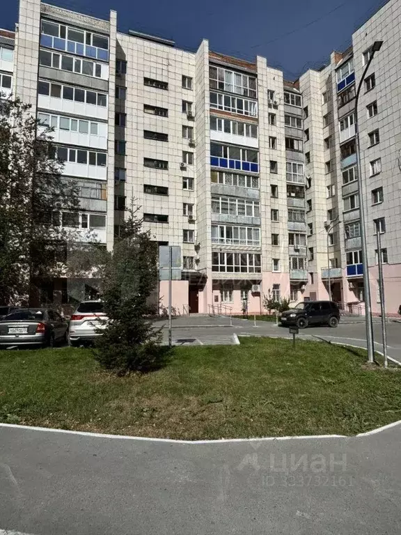 3-к кв. Тюменская область, Тюмень ул. Газовиков, 6 (61.2 м) - Фото 1