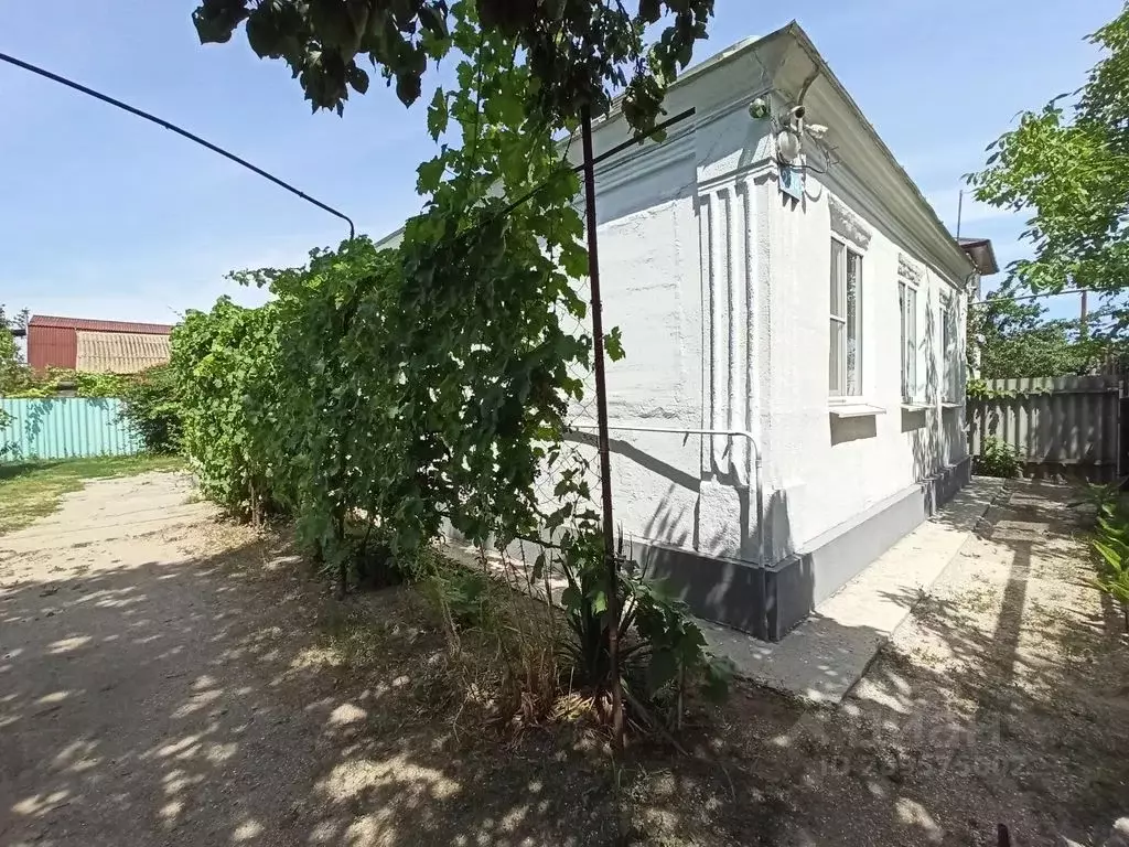 Дом в Краснодарский край, Ейский район, Должанская ст-ца Октябрьская ... - Фото 0