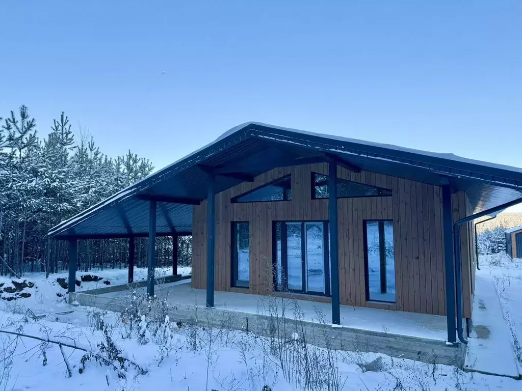 Дом в Свердловская область, Сысертский муниципальный округ, Исеть ... - Фото 1