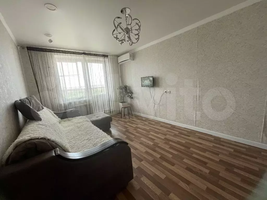 1-к. квартира, 40 м, 10/15 эт. - Фото 0