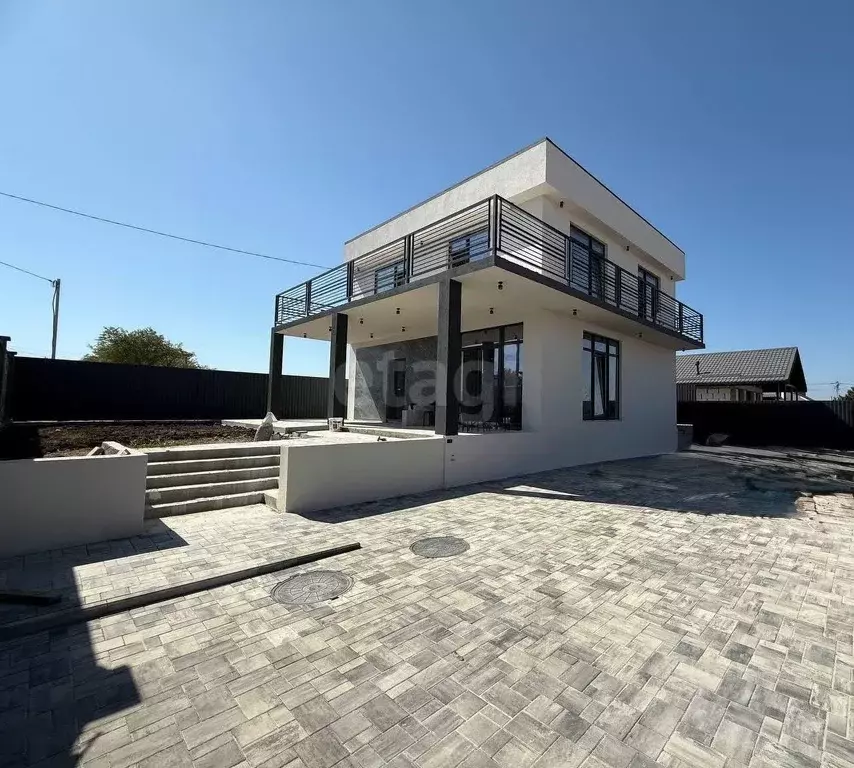 Дом в Севастополь ул. Генерала Провалова (242 м) - Фото 1