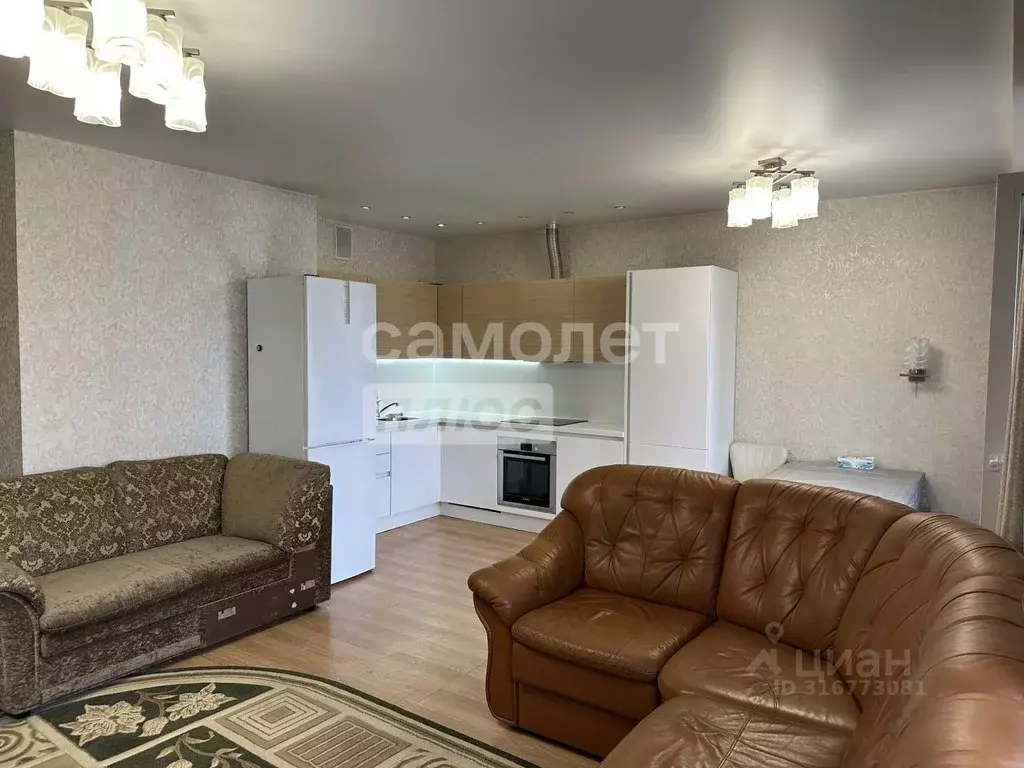 3-к кв. Иркутская область, Иркутск ул. Седова, 67 (90.0 м) - Фото 1