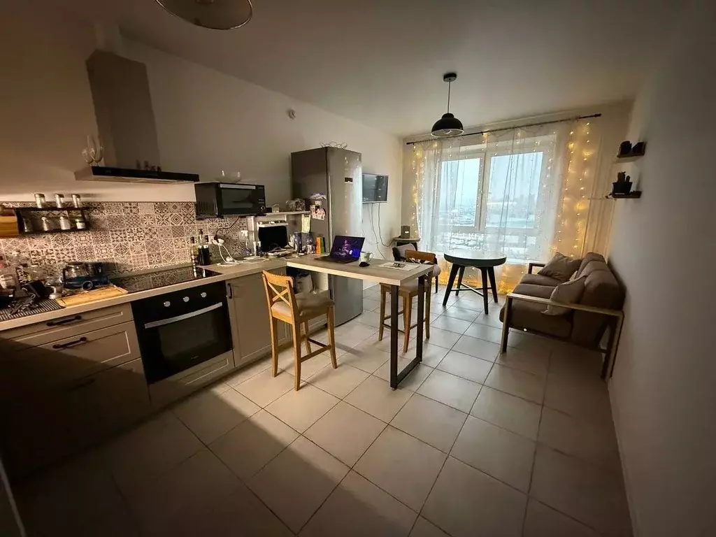 Продается 3-комнатная квартира - Фото 1