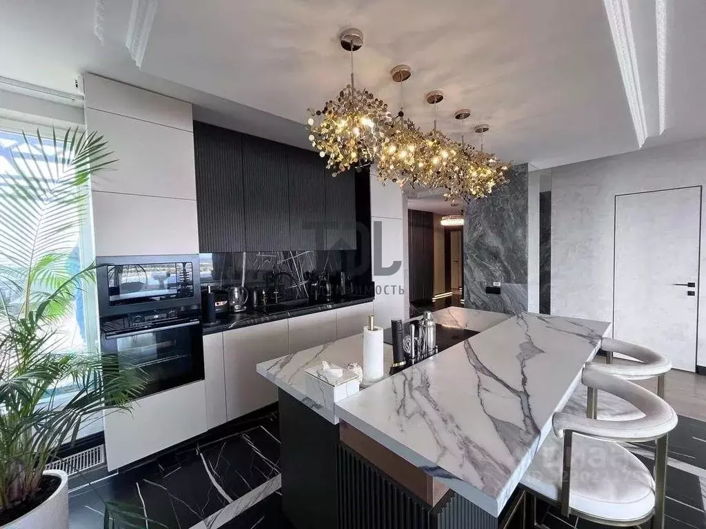 3-к кв. Волгоградская область, Волгоград ул. Лавочкина, 5 (197.0 м) - Фото 1