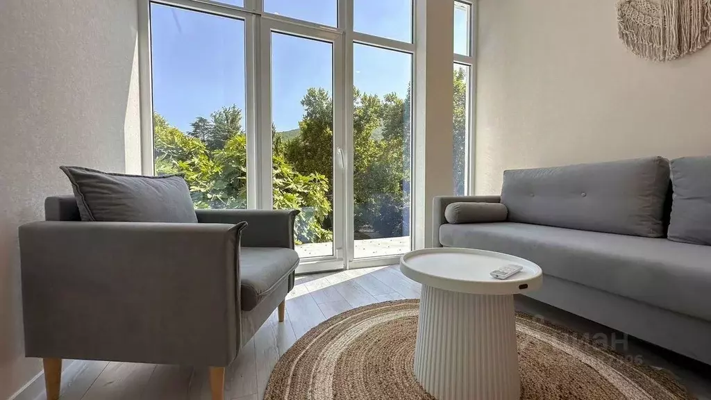 3-к кв. Крым, Алушта муниципальный округ, Партенит пгт ул. Прибрежная, ... - Фото 1