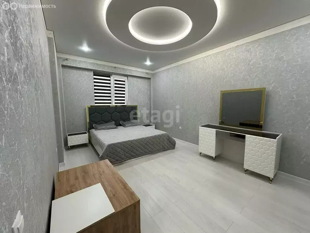 1-комнатная квартира: Магас, улица Саида Чахкиева, 52 (50 м) - Фото 1