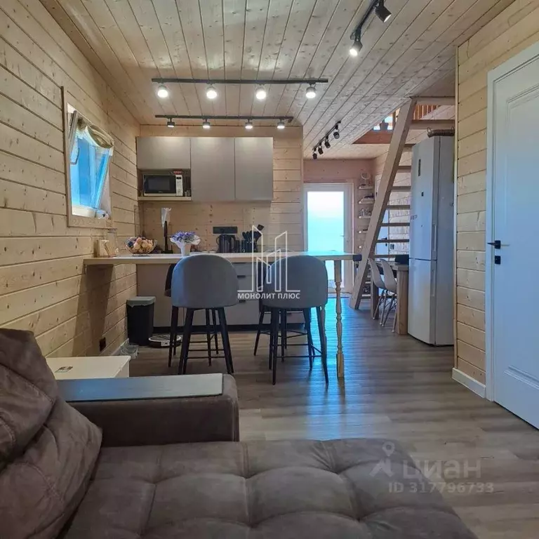 Коттедж в Ленинградская область, Ломоносовский район, Ропшинское ... - Фото 1