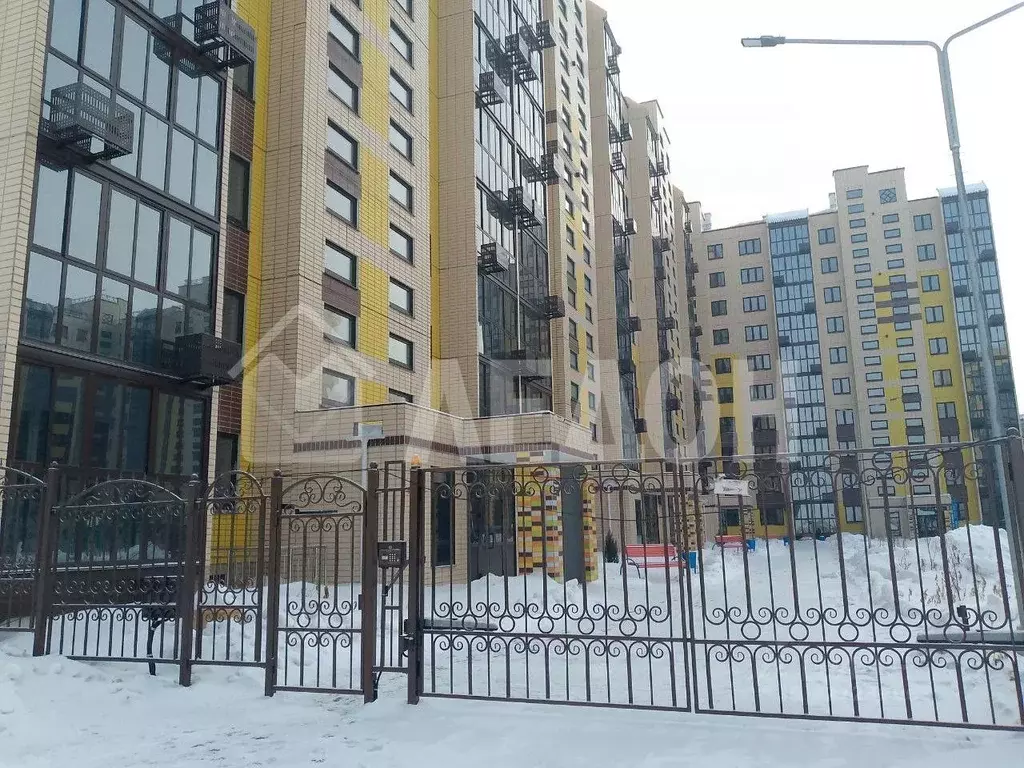 3-к кв. Омская область, Омск проезд 6-й Амурский, 16 (76.7 м) - Фото 2