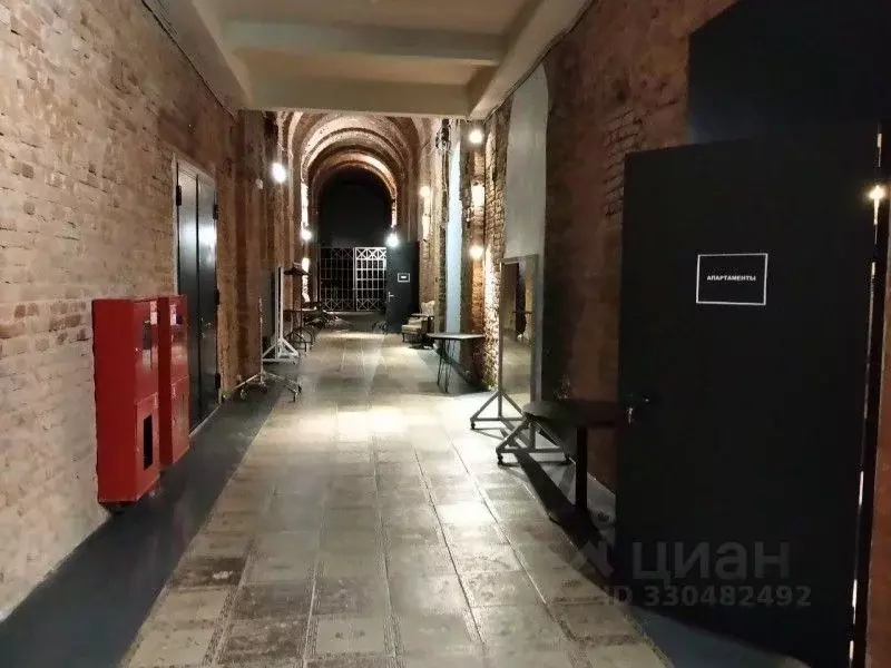 Торговая площадь в Санкт-Петербург ул. Комсомола, 2 (67 м) - Фото 1