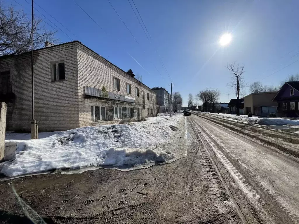 Торговая площадь в Тверская область, Весьегонск Советская ул., 89 (545 ... - Фото 1