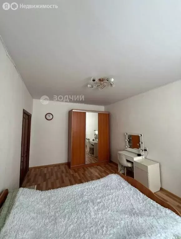 3-комнатная квартира: Канаш, улица Разина, 7 (73.5 м) - Фото 1