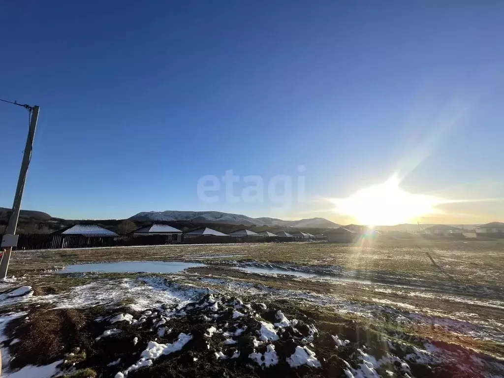 Участок в Крым, Симферопольский район, Добровское с/пос, с. ... - Фото 2