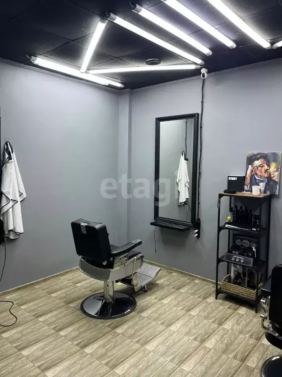 Помещение свободного назначения в Красноярский край, Красноярск просп. ... - Фото 2