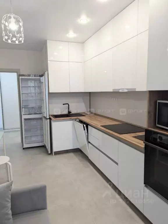 2-к кв. Татарстан, Казань ул. Мансура Хасанова, 19 (62.0 м) - Фото 2