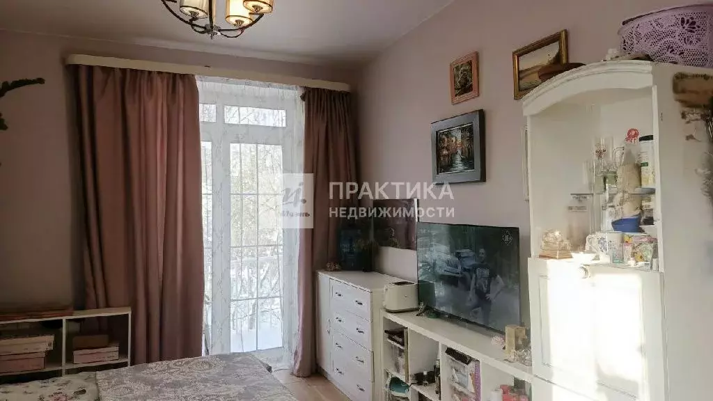 Продается 3-комнатная квартира - Фото 1