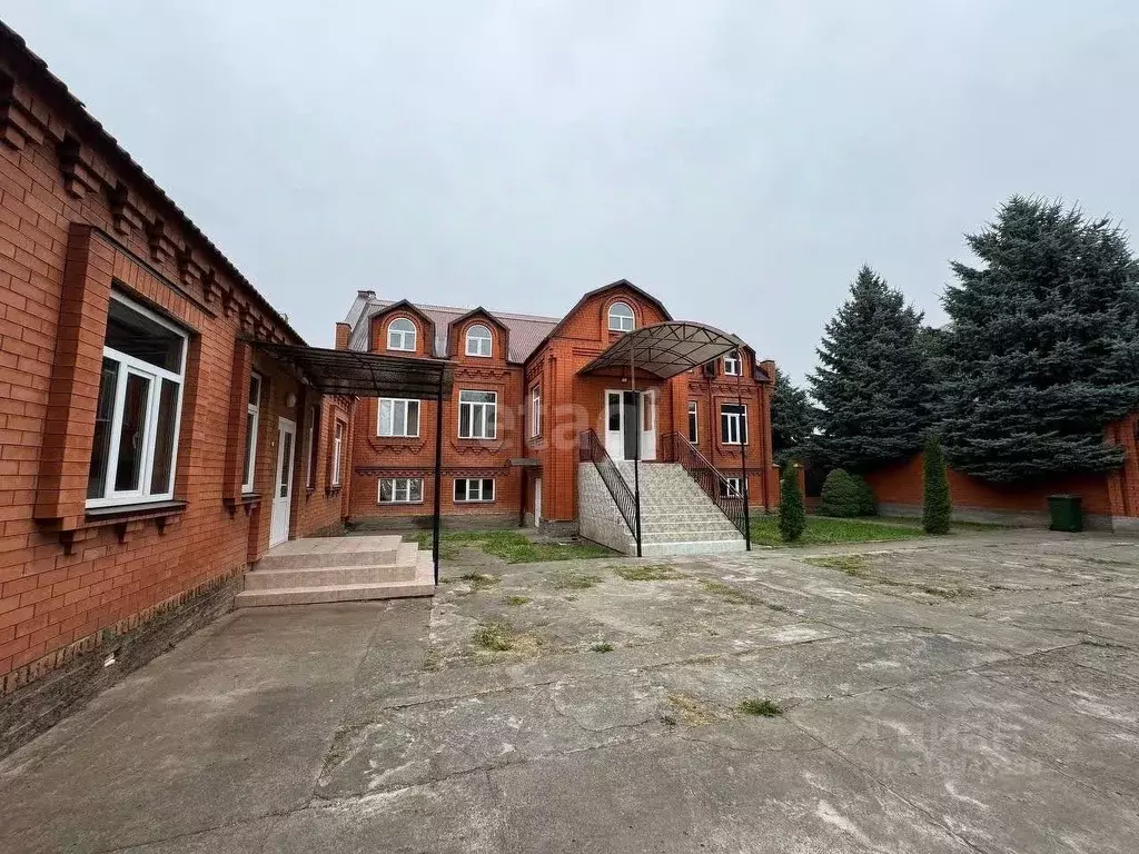 Дом в Ингушетия, Назрань ул. Богатырева, 42 (202 м) - Фото 1