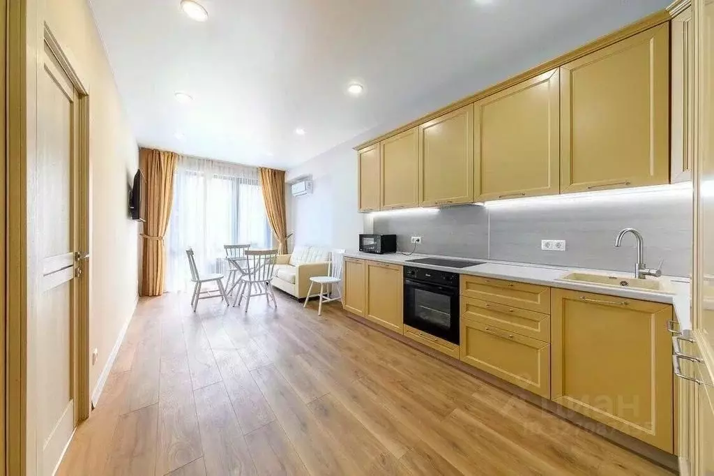 2-к кв. Краснодарский край, Сочи Центральный мкр, пер. Горького, 24к1 ... - Фото 0