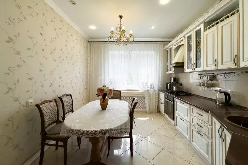 Дом в Ульяновская область, Ульяновск ул. Архангельского, 8 (127 м) - Фото 1