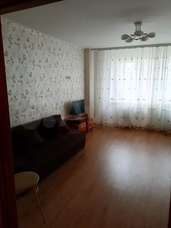 1-к. квартира, 42 м, 8/15 эт. - Фото 1