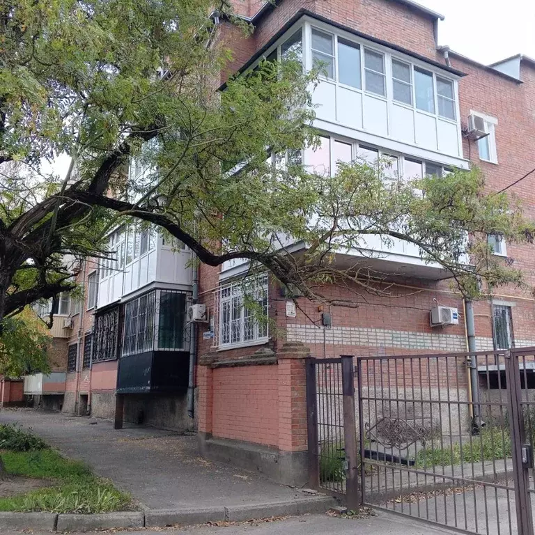 2-к кв. Ростовская область, Таганрог 19-й пер., 124А (50.0 м) - Фото 2