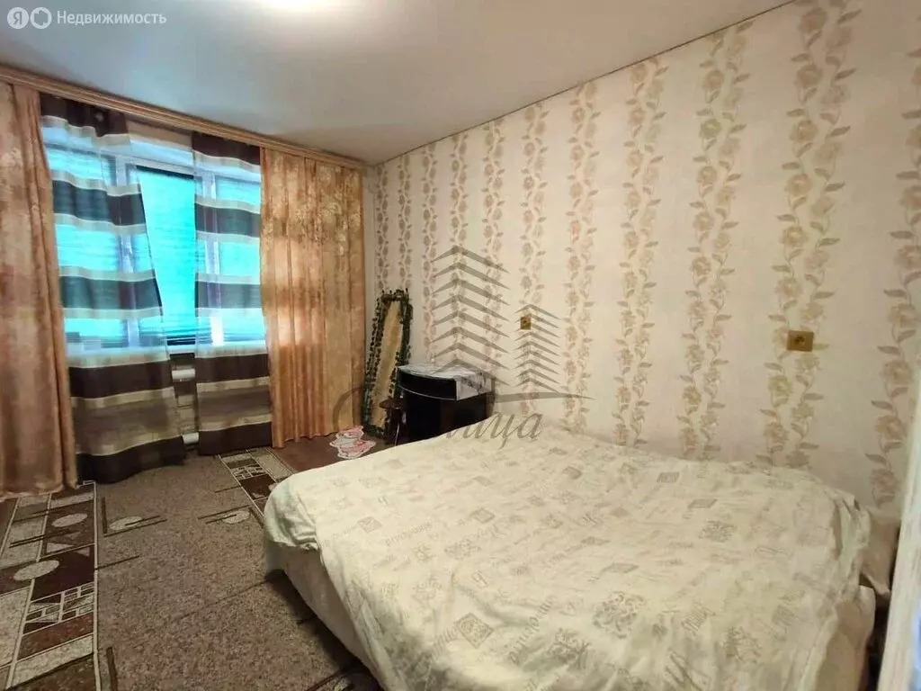 1-комнатная квартира: Старый Оскол, улица Калинина, 1/4 (19 м) - Фото 1