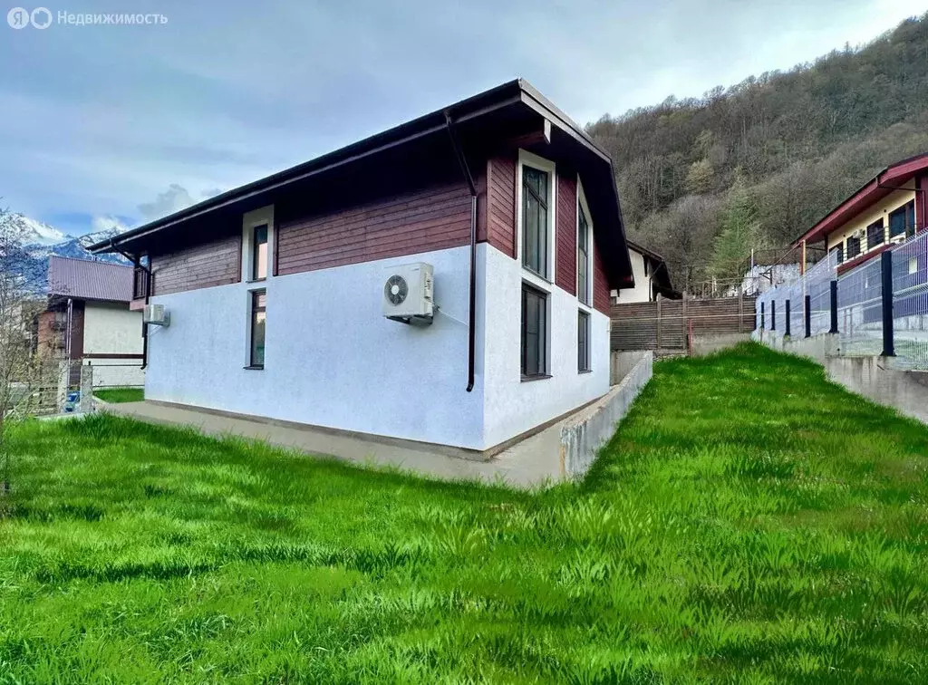 Дом в Красная Поляна, Дальняя улица, 49 (270 м) - Фото 1