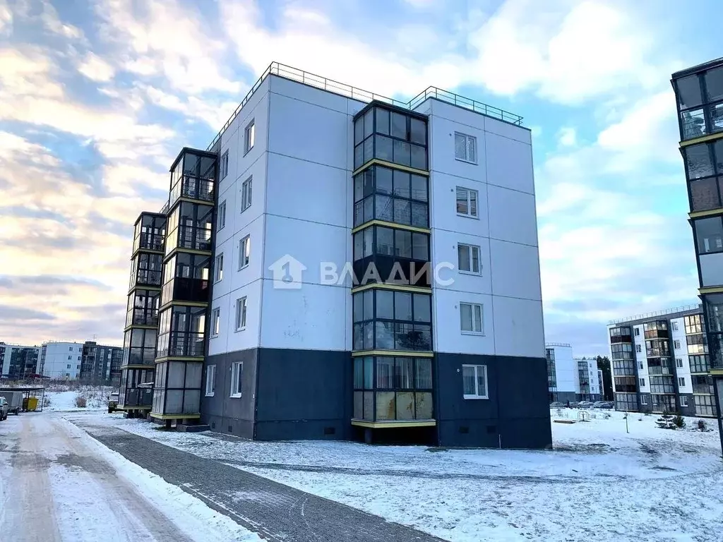 2-к кв. Карелия, Петрозаводск ул. Чистая, 10 (56.2 м) - Фото 1