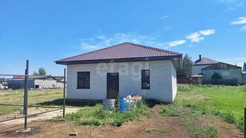 Дом в Тамбовская область, Тамбовский муниципальный округ, с. Стрельцы ... - Фото 1