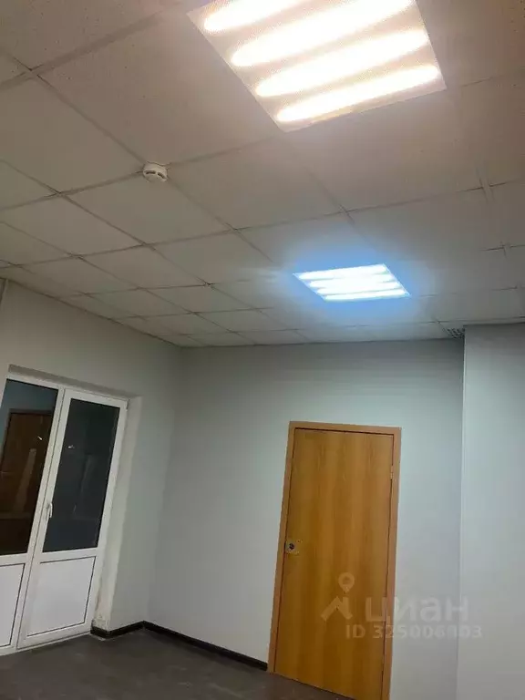 Офис в Башкортостан, Уфа Коммунистическая ул., 80 (24 м) - Фото 2