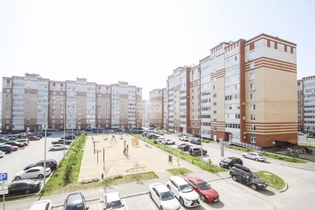 3-к кв. Тюменская область, Тюмень ул. Раушана Абдуллина, 5 (119.89 м) - Фото 0