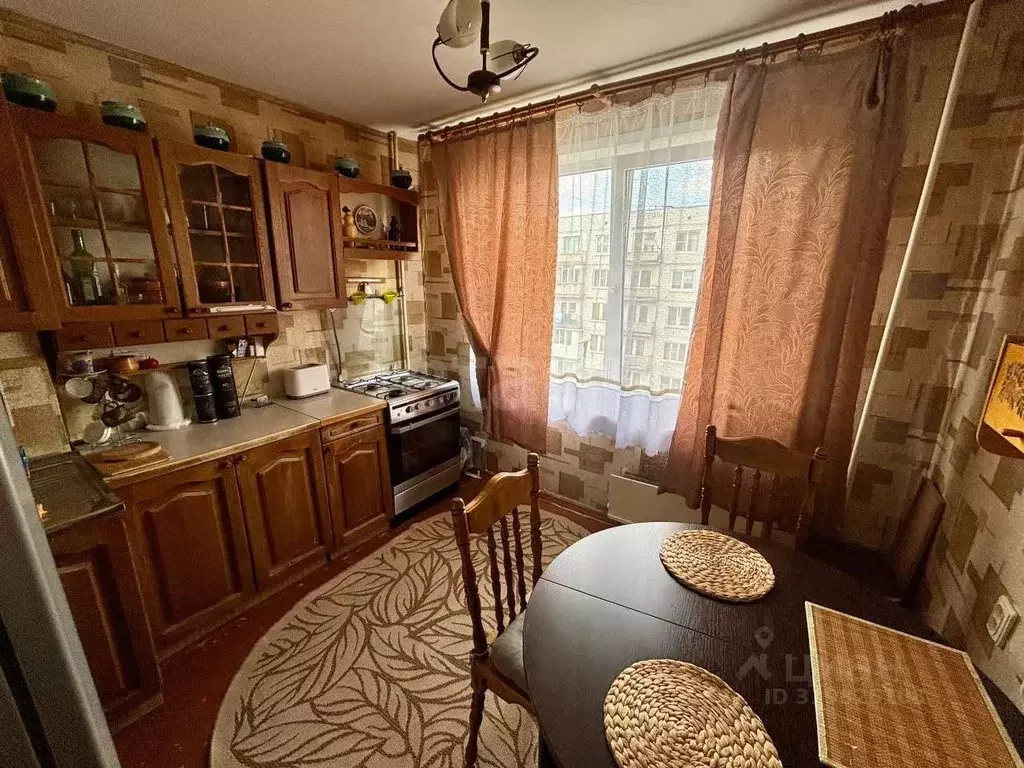 2-к кв. Псковская область, Остров Коммунистическая ул., 4 (47.7 м) - Фото 1