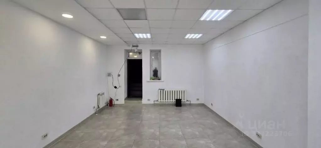 Помещение свободного назначения в Самарская область, Самара Майская ... - Фото 0