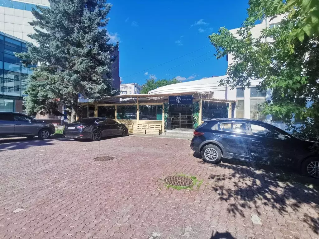 Торговая площадь в Свердловская область, Екатеринбург ул. Малышева, ... - Фото 1