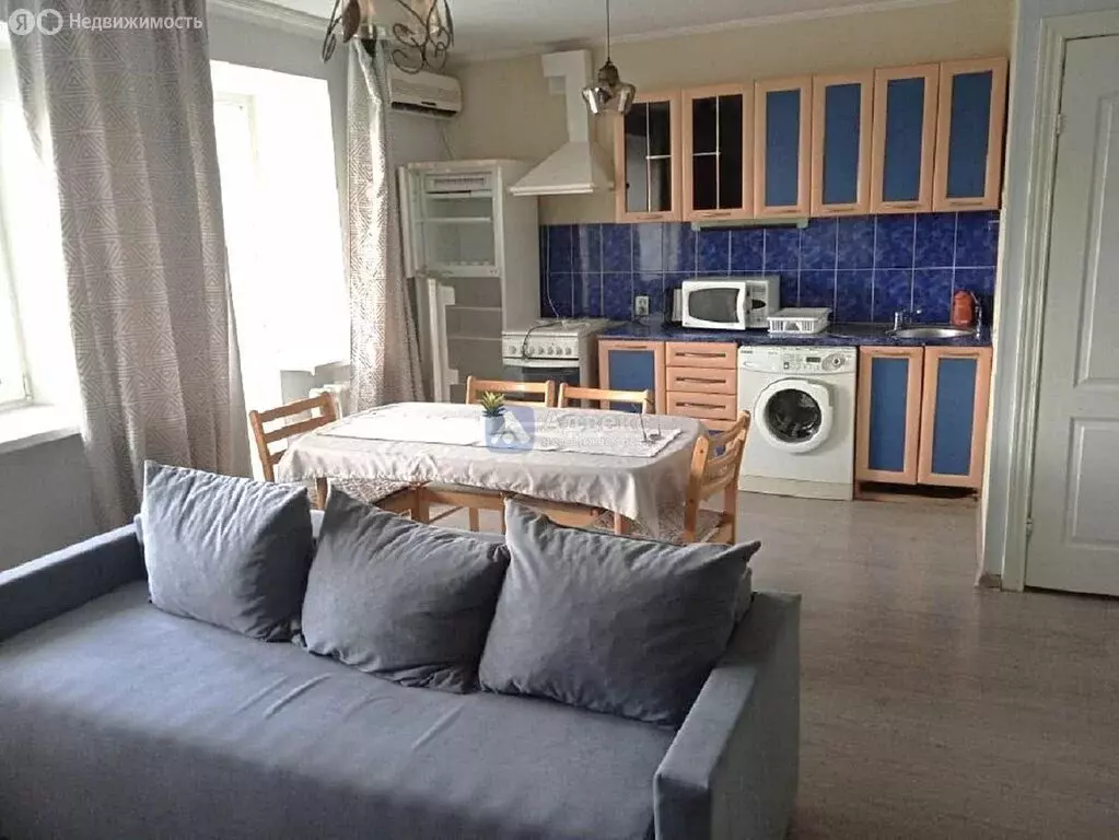 1-комнатная квартира: Тюмень, улица Водников, 12 (39.5 м) - Фото 0