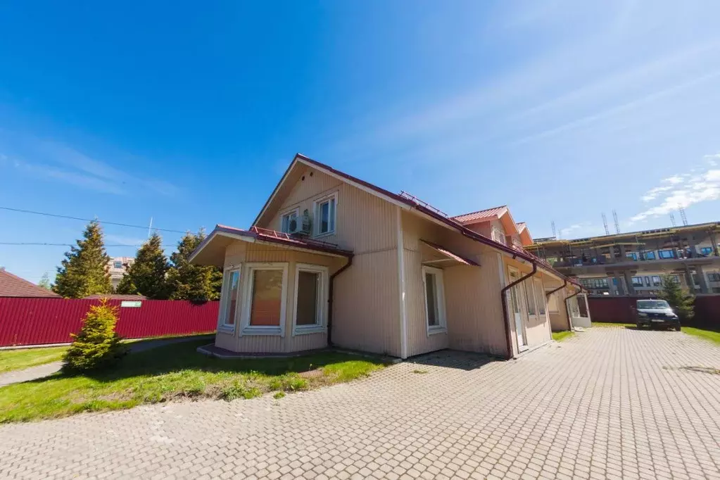 Помещение свободного назначения в Карелия, Петрозаводск Неглинская ... - Фото 0