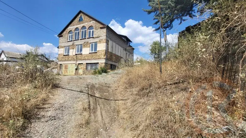 Дом в Крым, Симферопольский район, Перовское с/пос, с. Украинка ул. ... - Фото 1