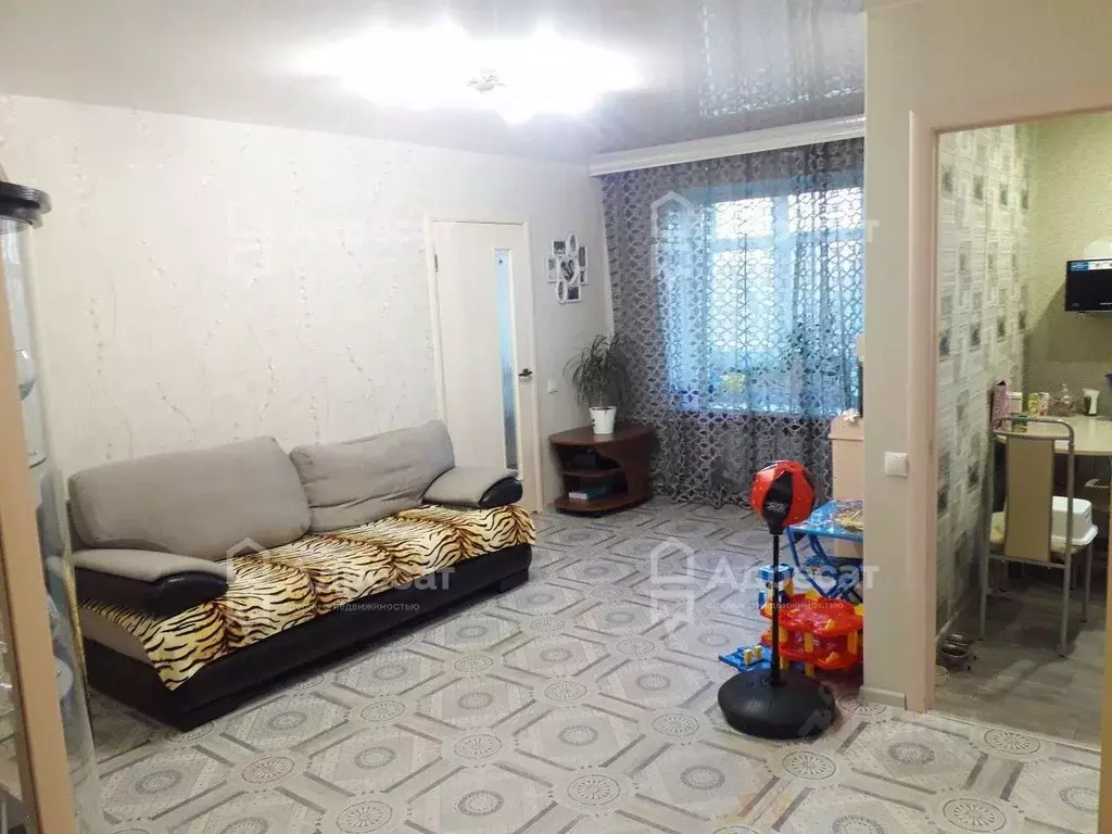 2-к кв. Волгоградская область, Волгоград ул. Генерала Шумилова, 33 ... - Фото 0