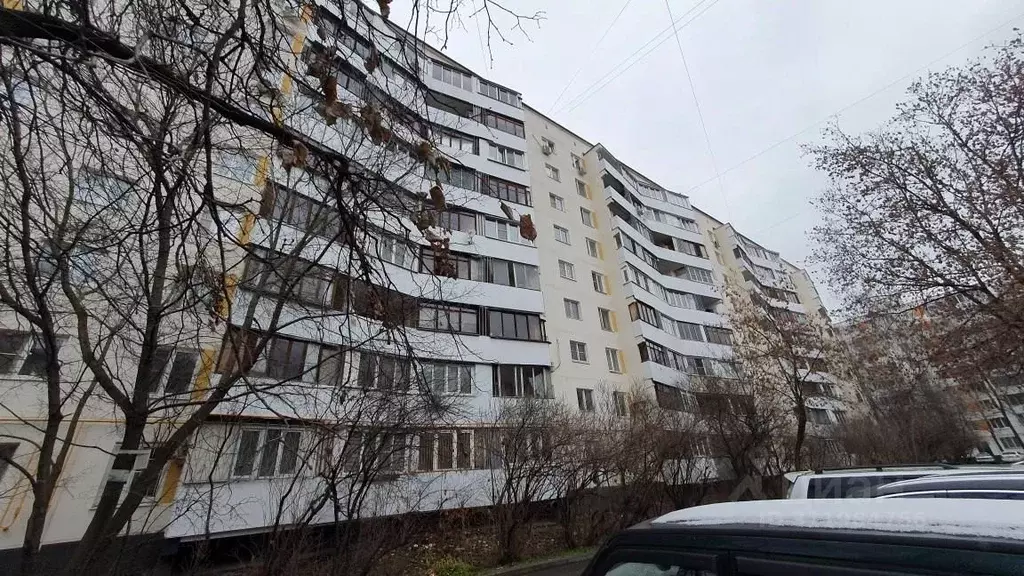 3-к кв. Москва ул. Бажова, 13К2 (70.0 м) - Фото 0